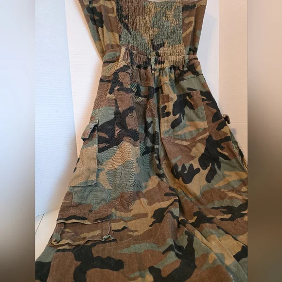 ATHINA Camouflage Jumpsuit Size Medium - Picture 4 of 6